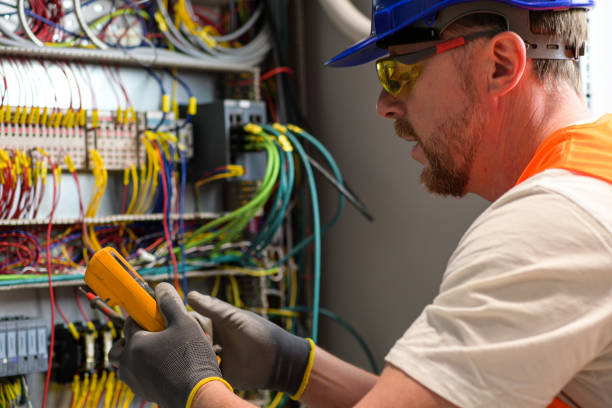 Best Emergency Electrical Repair  in Treasure Island, FL