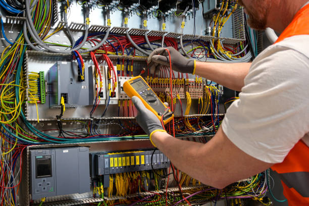 Best Licensed Electrician  in Treasure Island, FL